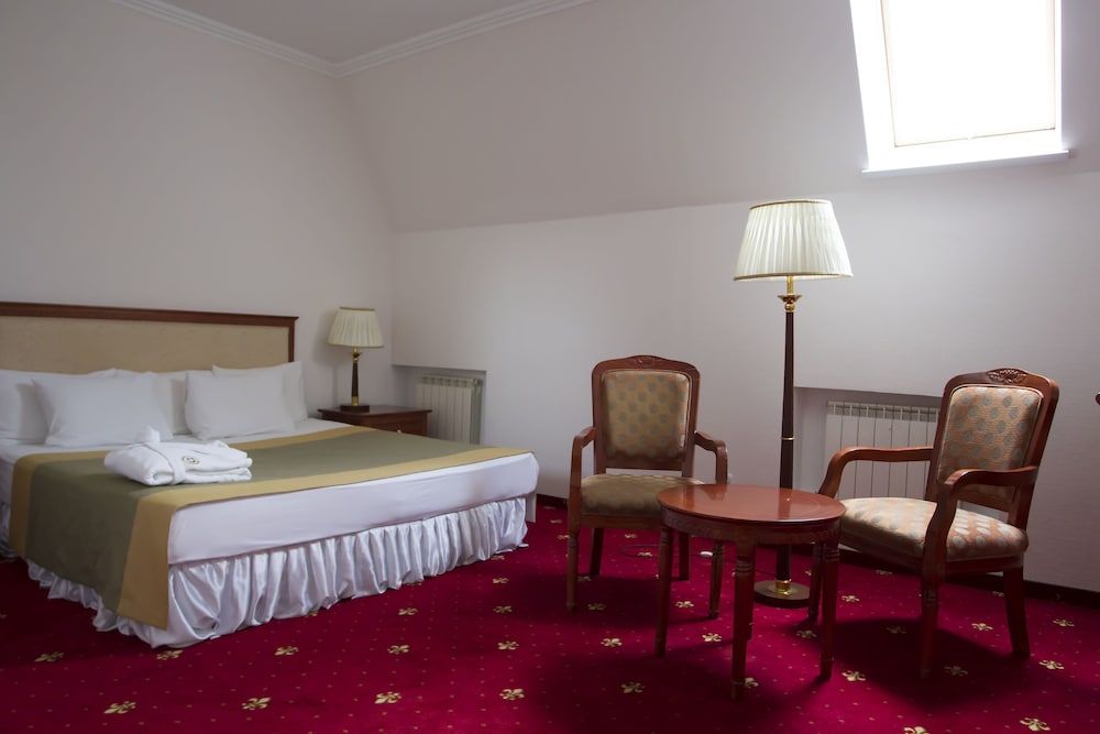 Atyrau Dastan Hotel Standard Room, 1 Queen Bed 3