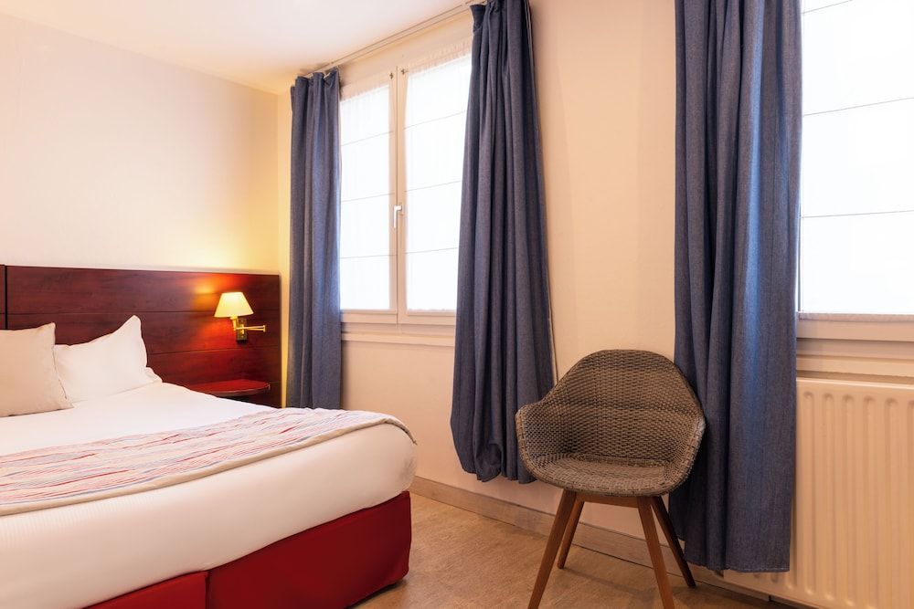 Hôtel de la Plage Superior Room, City View 4