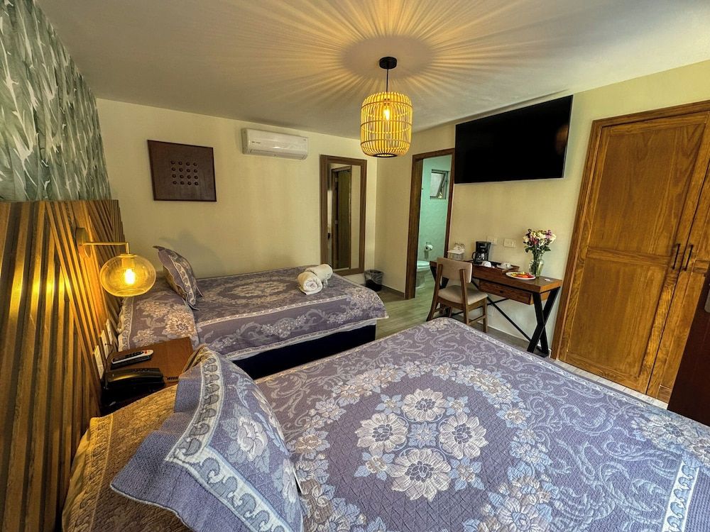 Hotel Isabel Standard Double Room, 2 Double Beds