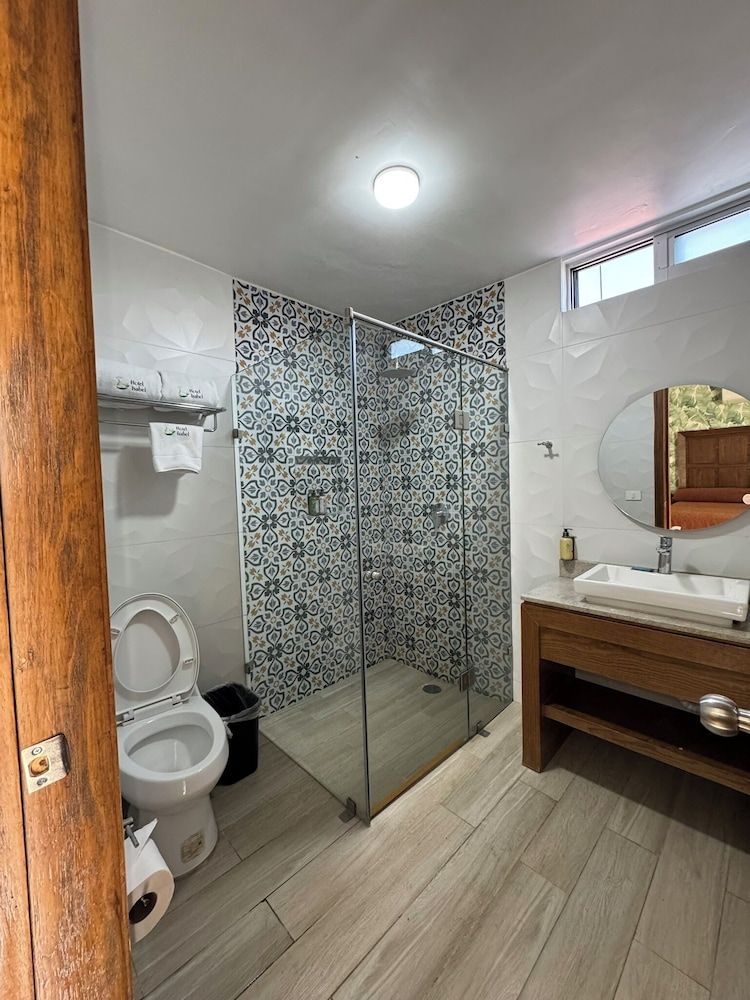 Hotel Isabel Superior Room 3