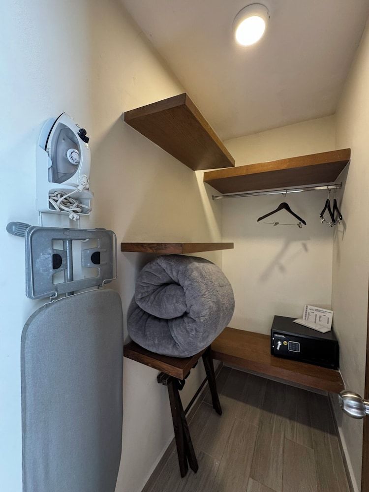 Hotel Isabel Superior Room 4