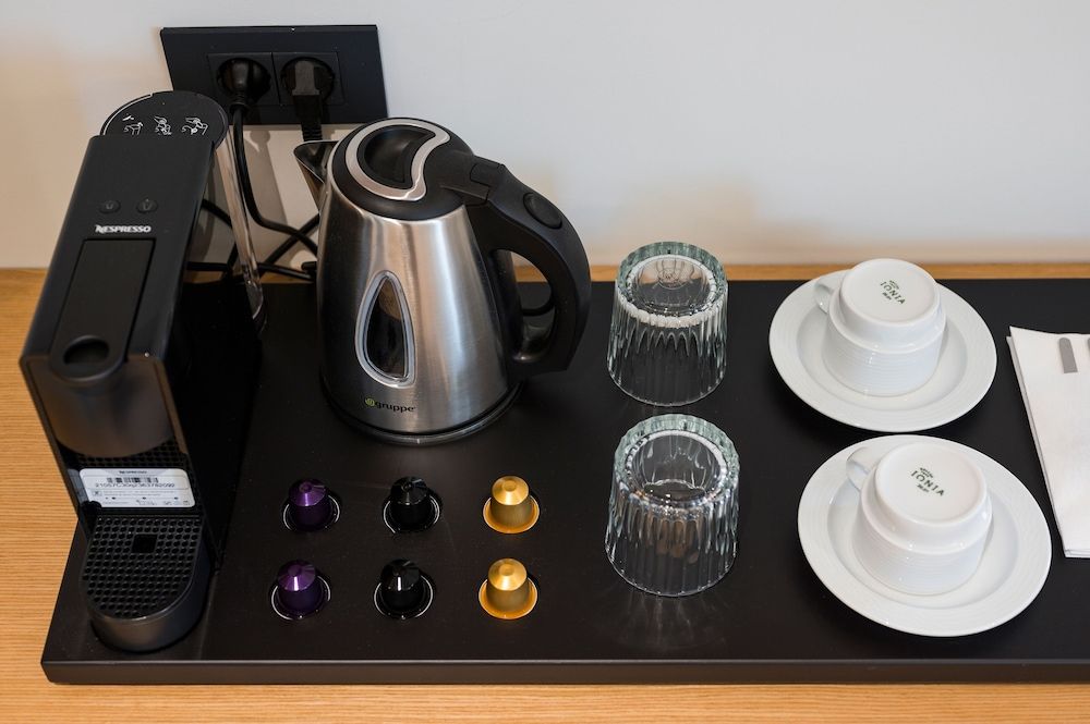 Hyperion City Hotel Superior Suite 15