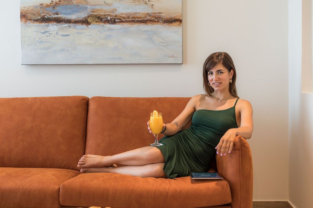 Hyperion City Hotel Superior Suite 8