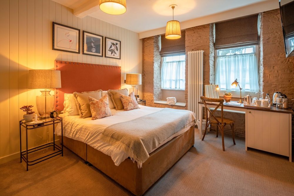 The George Inn and The Plaine Double Room, 1 King Bed, Private Bathroom 6