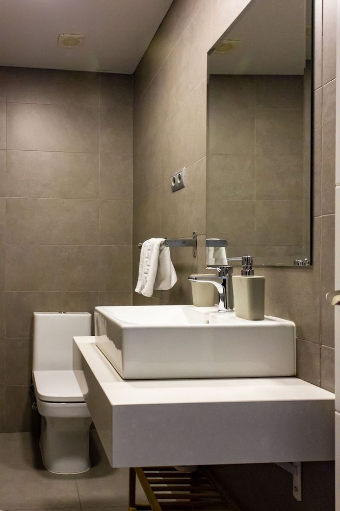 Arenal Suites Signature Apartment, 2 Bedrooms (6) 11