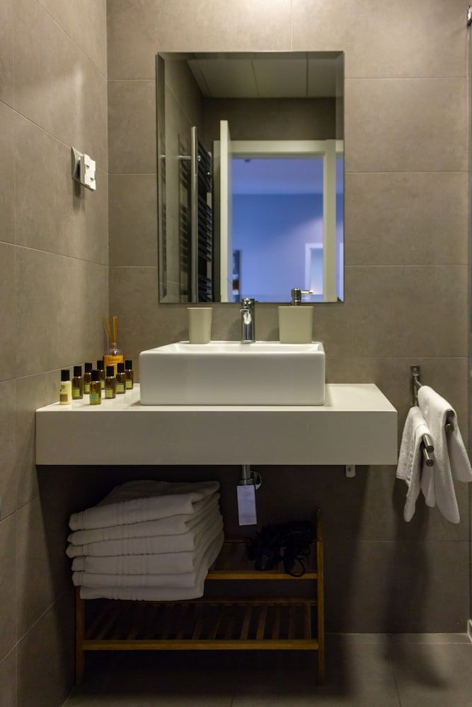 Arenal Suites Signature Apartment, 2 Bedrooms (6) 10