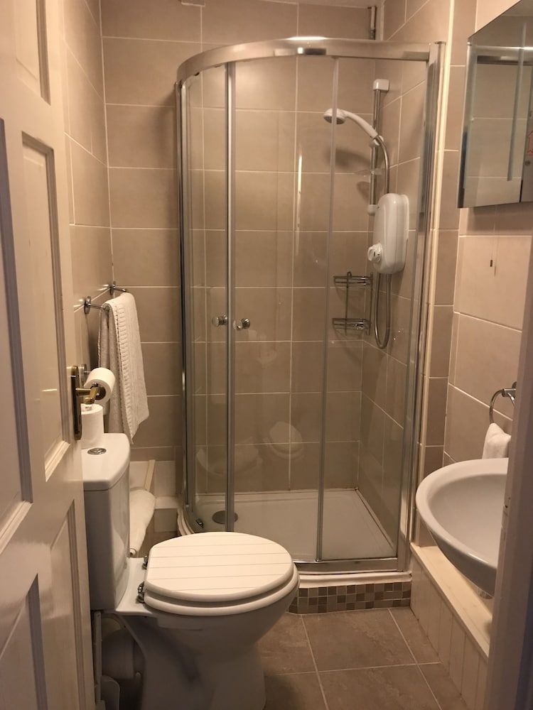 The Anchorage Hotel Single Room 4