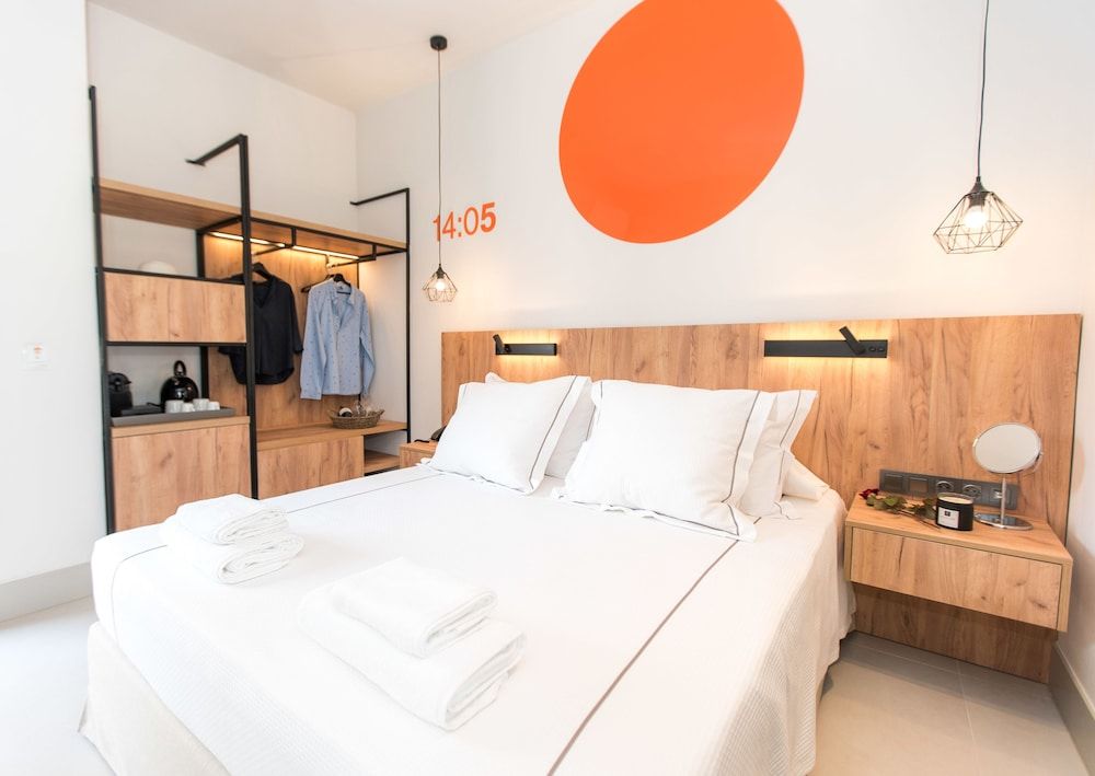 Sandom Deluxe Double Room, 1 King Bed, Non Smoking 5