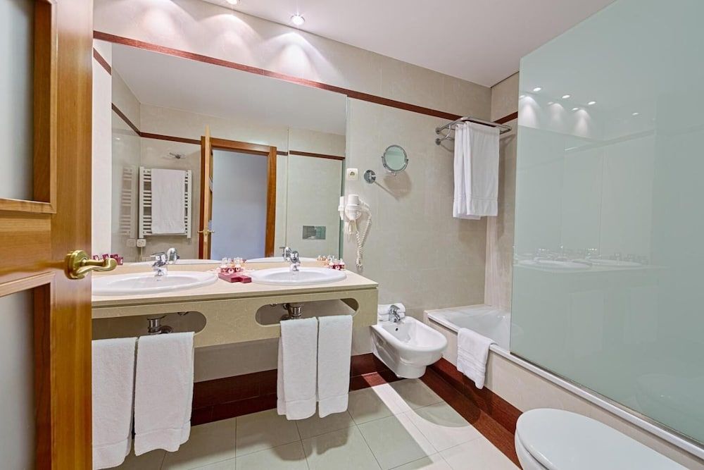 AZZ Peñafiel Las Claras Hotel & Spa Twin Room 7