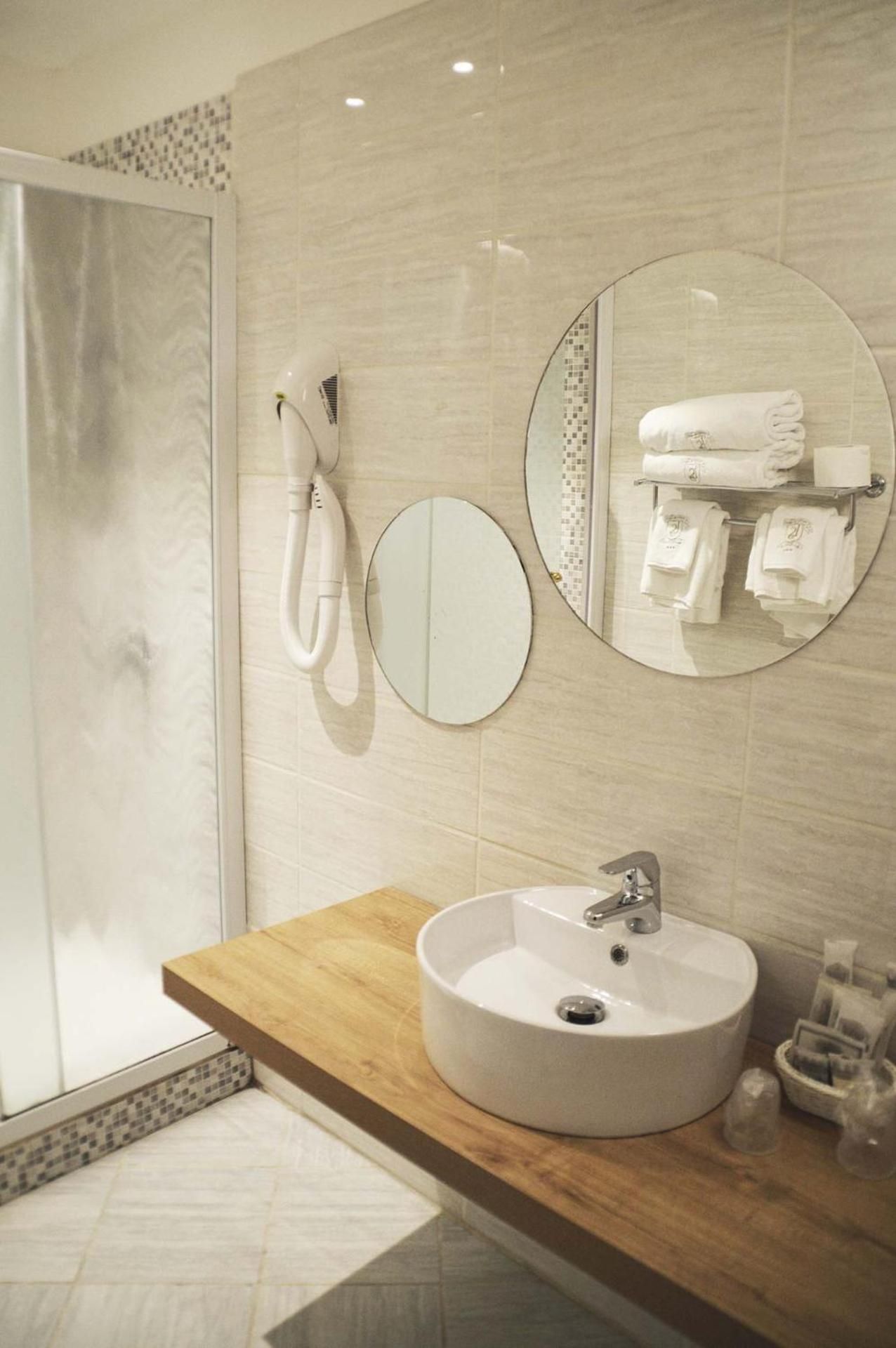 undefined Il Loggiato dei Serviti 7