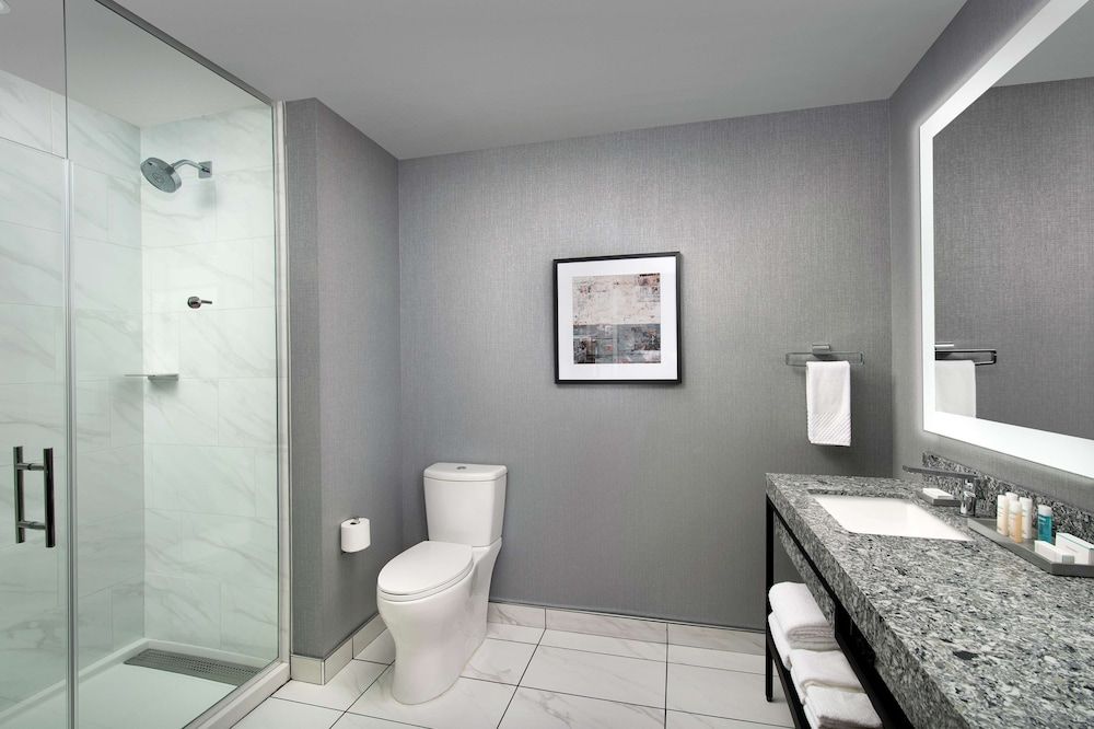 Suite, 2 Queen Beds (2-Room)