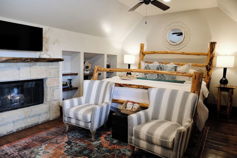 The Winchester Lodge Suite 13 4