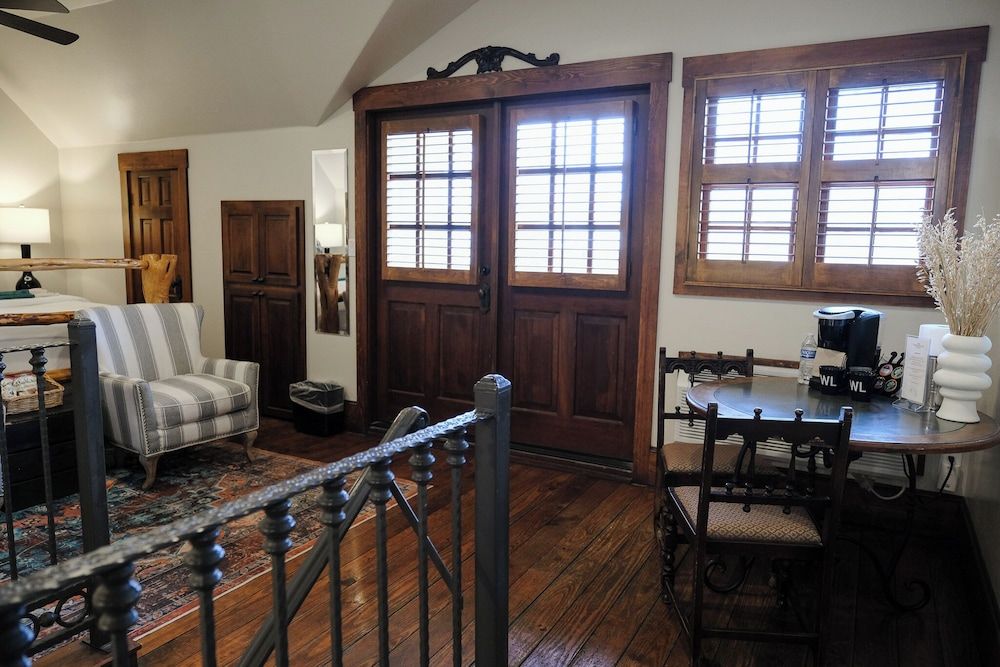 The Winchester Lodge Suite 13 12