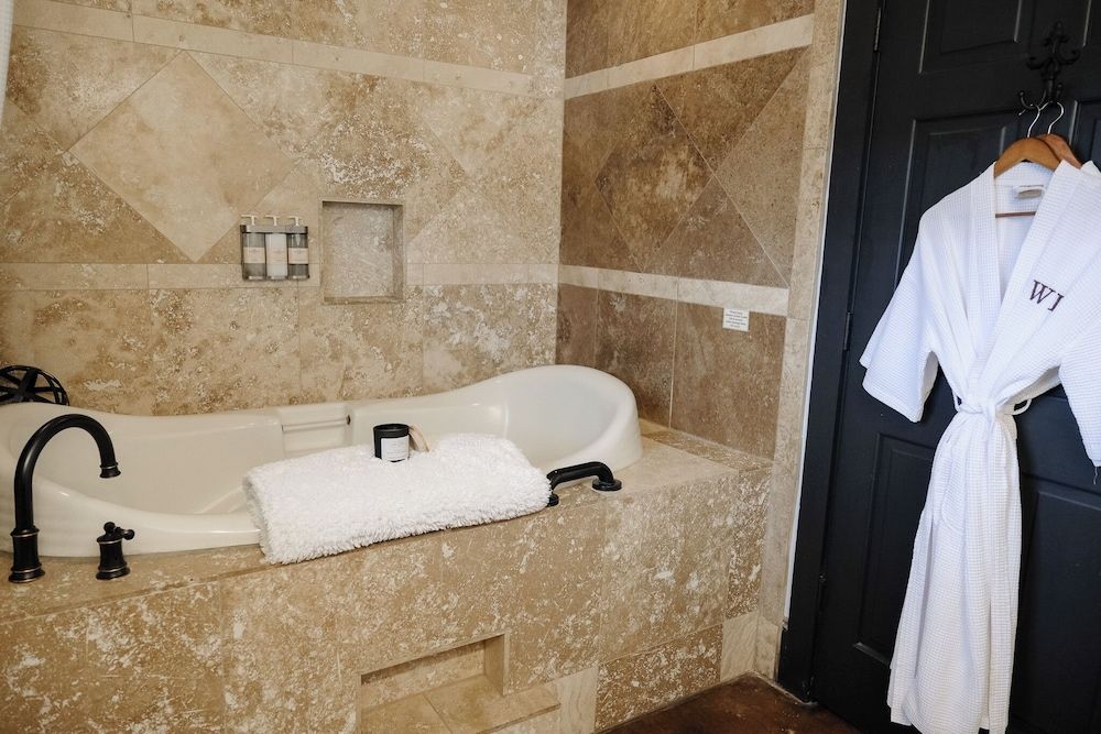 The Winchester Lodge Suite 9 8