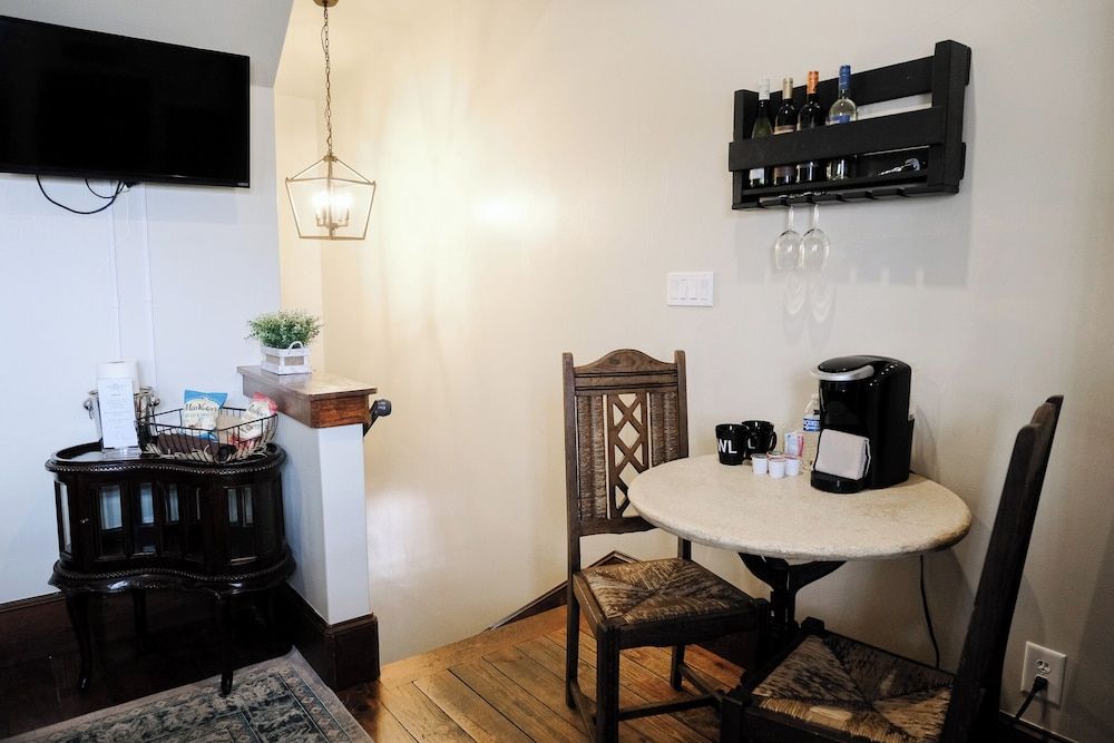 The Winchester Lodge Suite 12 8