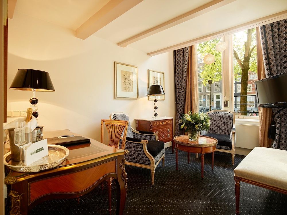 undefined Ambassade Hotel 3