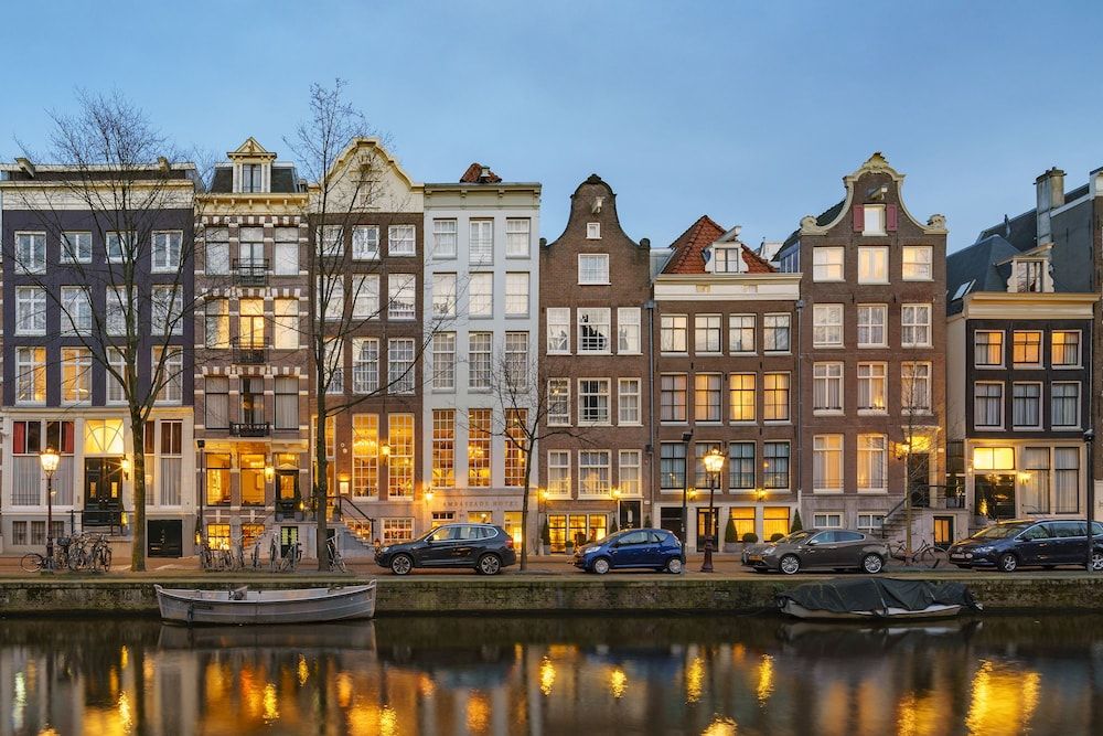 undefined Ambassade Hotel