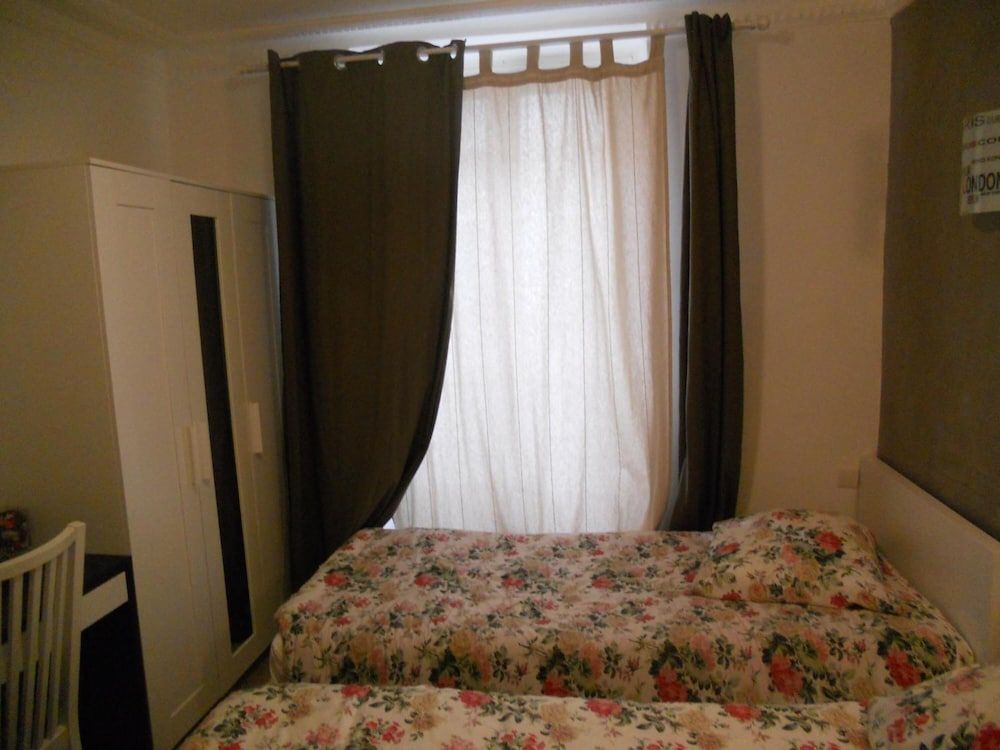 undefined Hotel Pacific 9