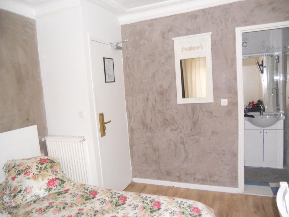 undefined Hotel Pacific 8