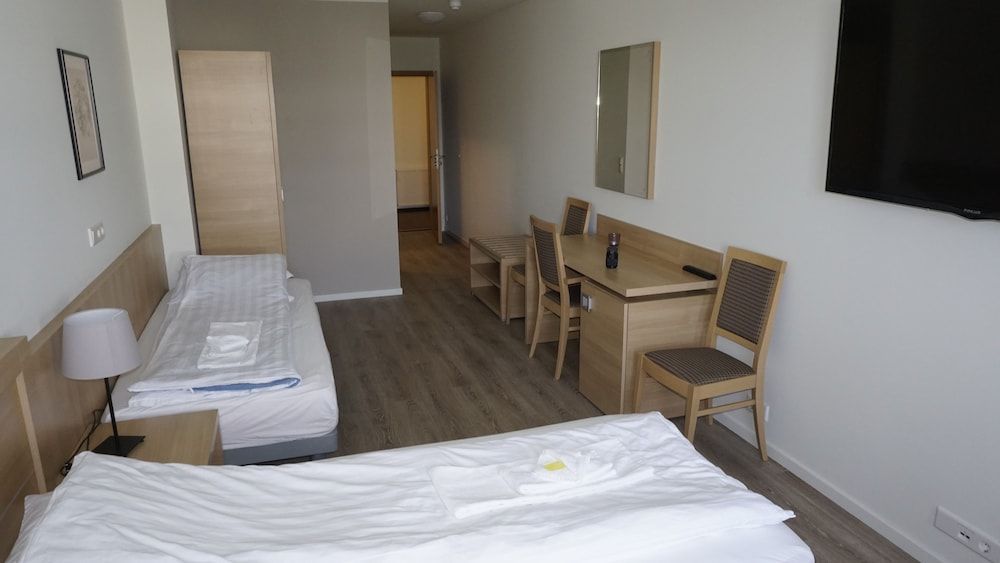 Hótel Borgarnes Triple Room, Private Bathroom 2