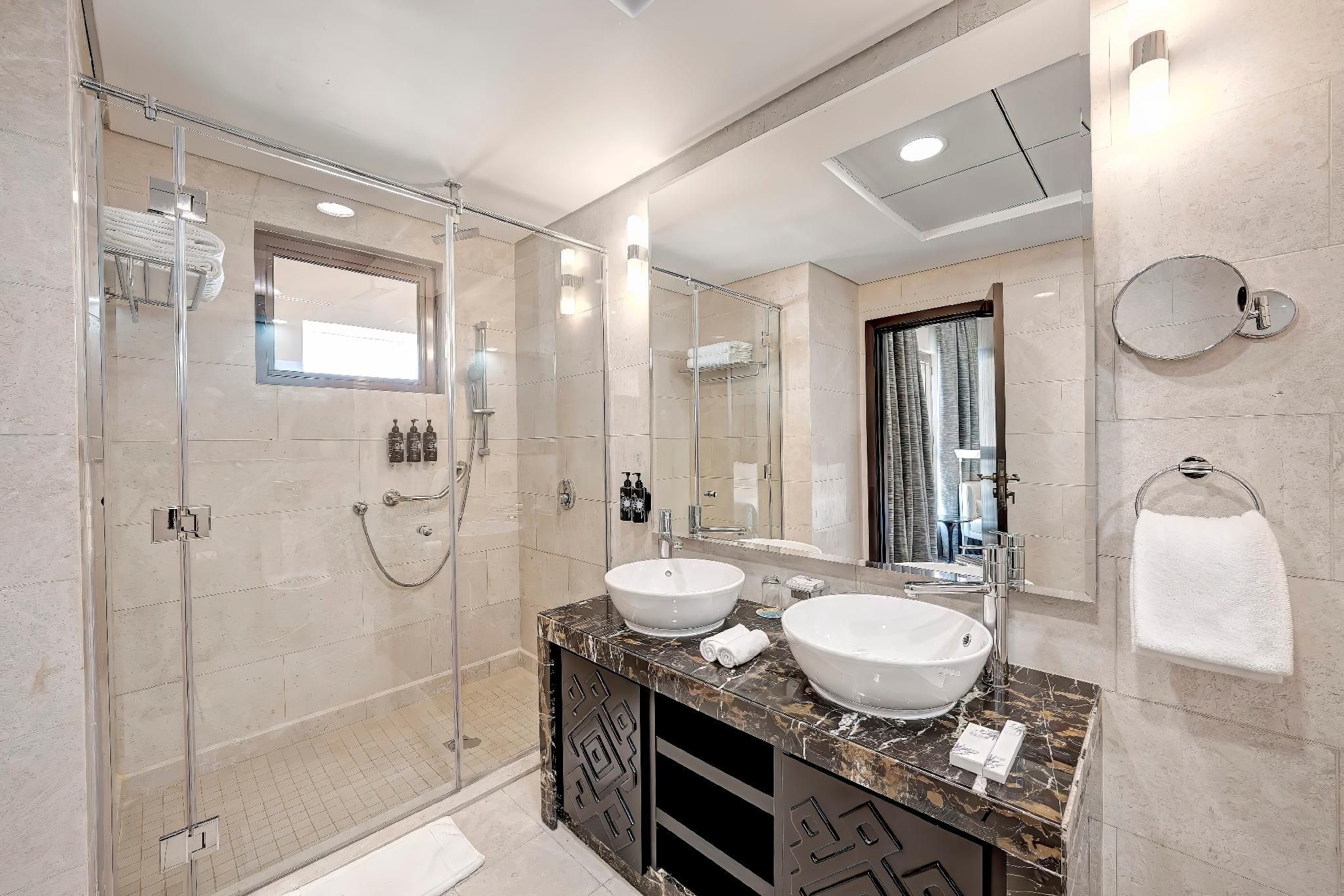 Wyndham Residences The Palm Deluxe Studio with Private Beach Access