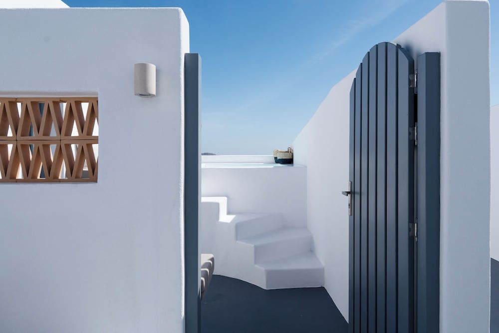 undefined CILON Suites 7