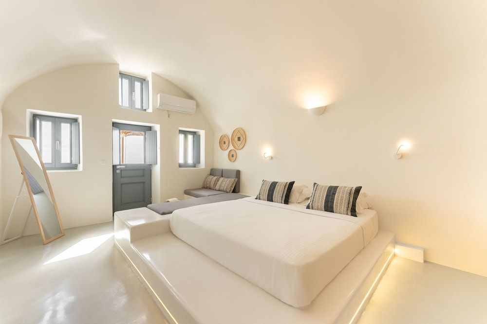 undefined CILON Suites 8