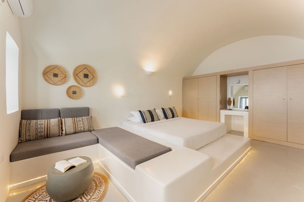 undefined CILON Suites