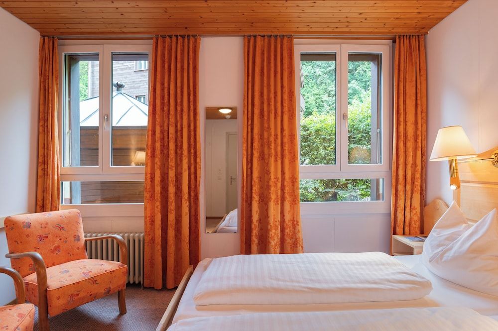 Hotel Bellevue - Traditional Swiss Hideaway Double Room 11