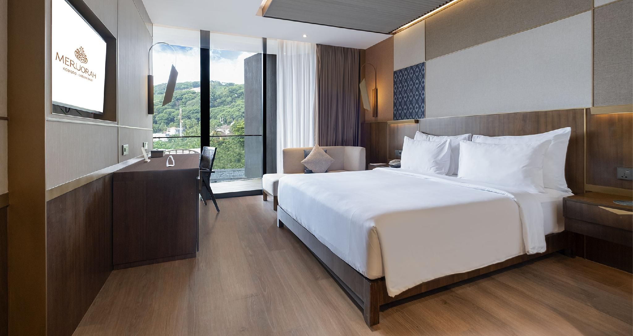 The Signature Hill View Room