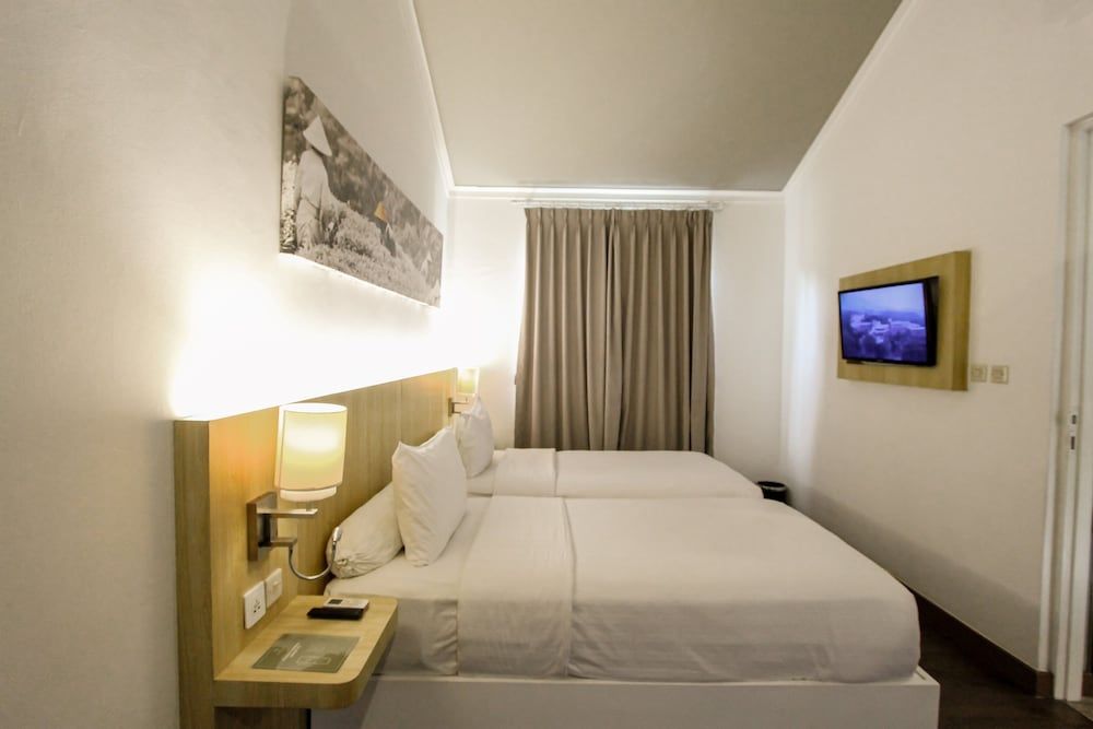 Pesona Alam Resort & Spa Deluxe Villa, 3 Bedrooms 2