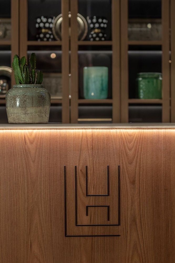 undefined Lyric Hotel Paris 8