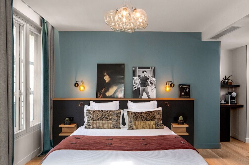 undefined Lyric Hotel Paris 2