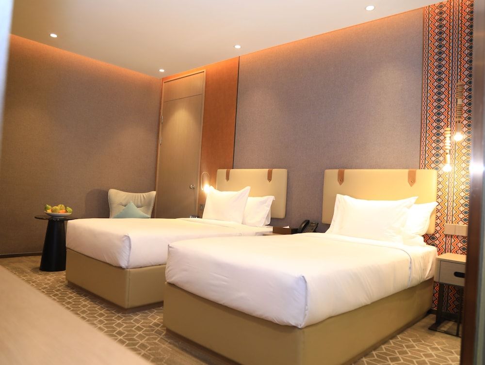 undefined Skylight In-Terminal Hotel 3