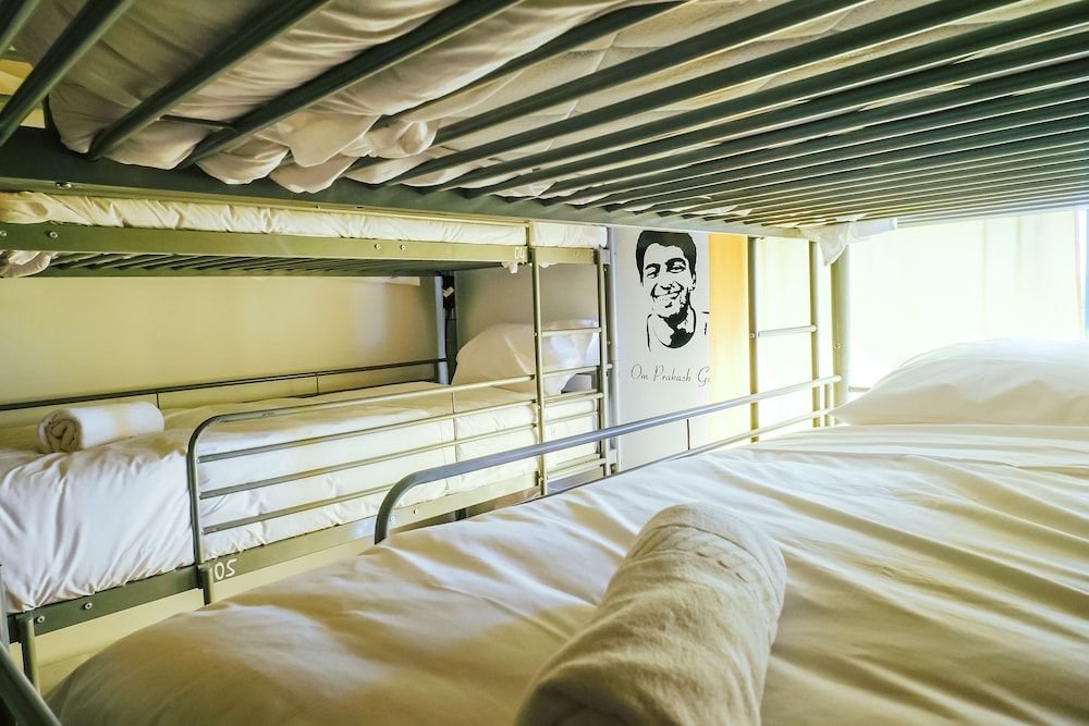 undefined Help Yourself Hostels - Restelo 10