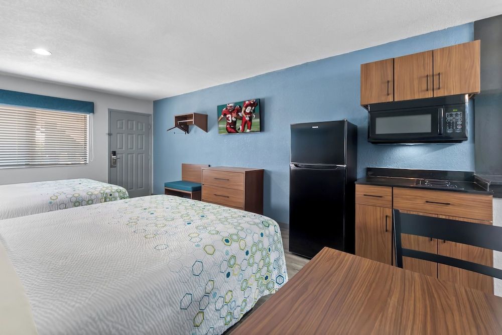 Studio, 2 Queen Beds, Non Smoking (Stovetop)
