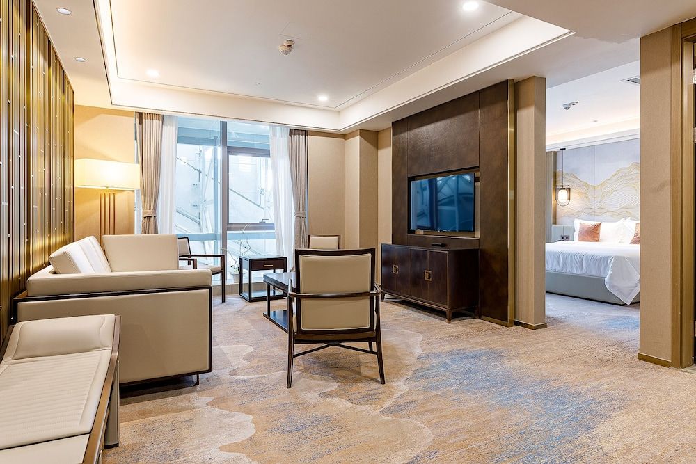 LDS hotel Belgrade Junior Suite