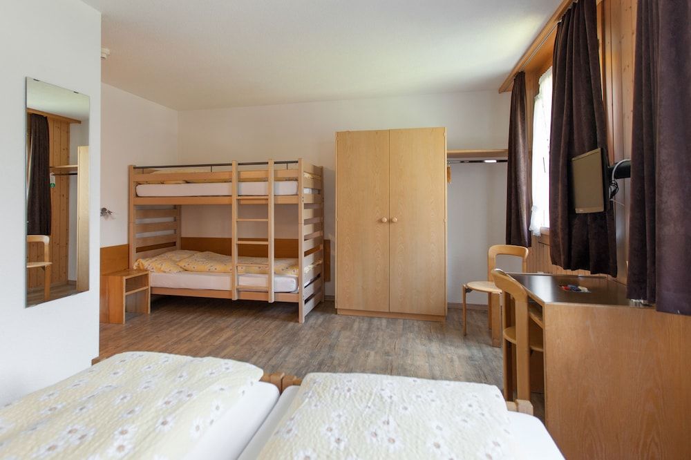 Quadruple Room, Multiple Beds, Non Smoking
