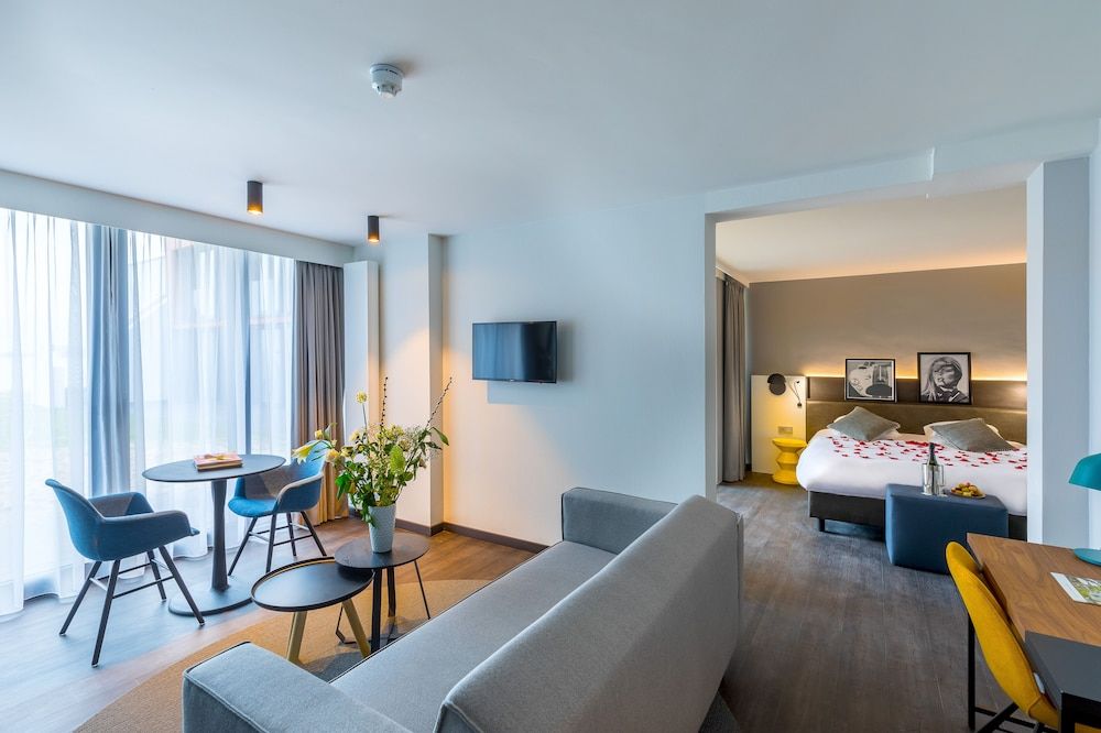 Postillion Hotel Amersfoort Veluwemeer Luxury Suite, Lake View 5