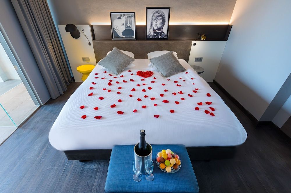 Postillion Hotel Amersfoort Veluwemeer Luxury Suite, Lake View