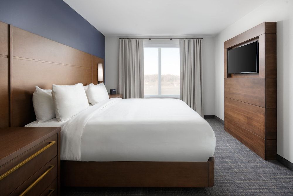 Studio, Multiple Beds (Hearing Accessible)