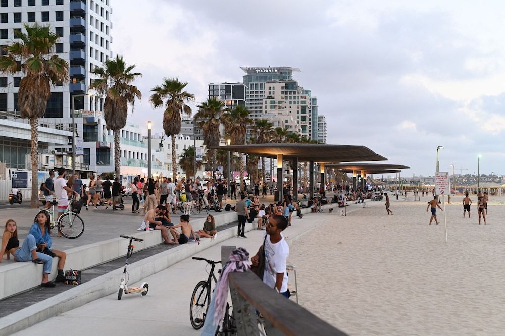 undefined Wom Allenby Pod Hotel 8