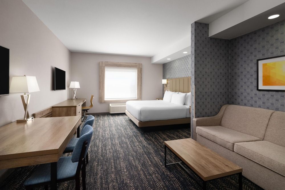 Best Western Premier Executive Residency Medicine Hat Suite, 1 King Bed, Non Smoking, Kitchen (with Sofabed, Full Kitchen)