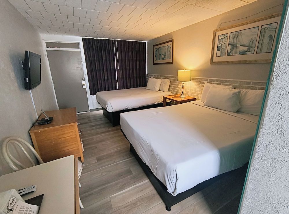 Monaco Motel - Wildwood Beach & Boardwalk Classic Room, 2 Double Beds 2