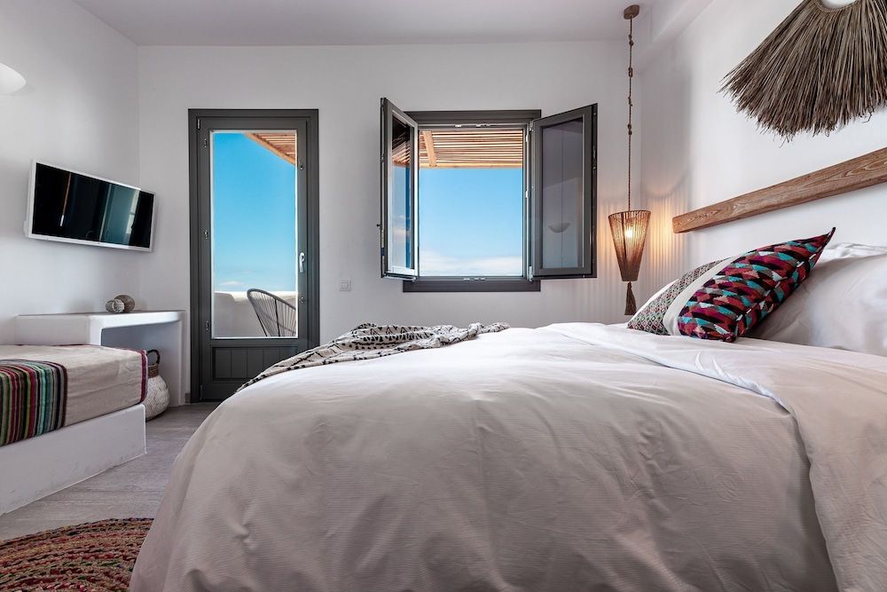 Suite, Sea View