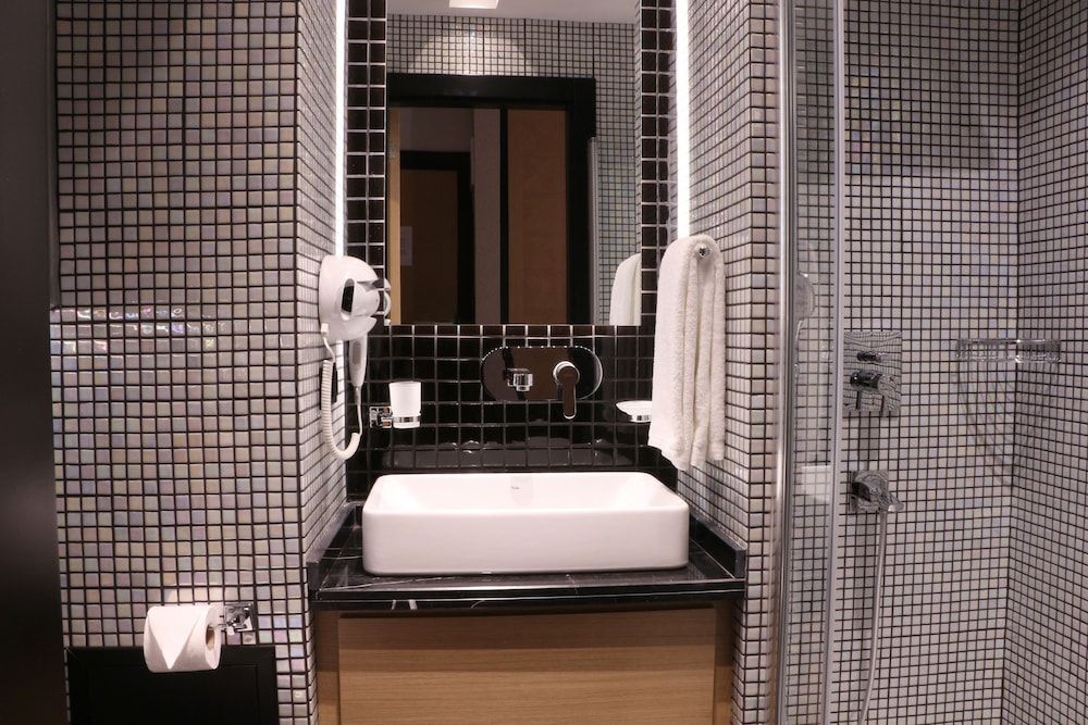 Four-G Hotel Deluxe Room, Sea View 10