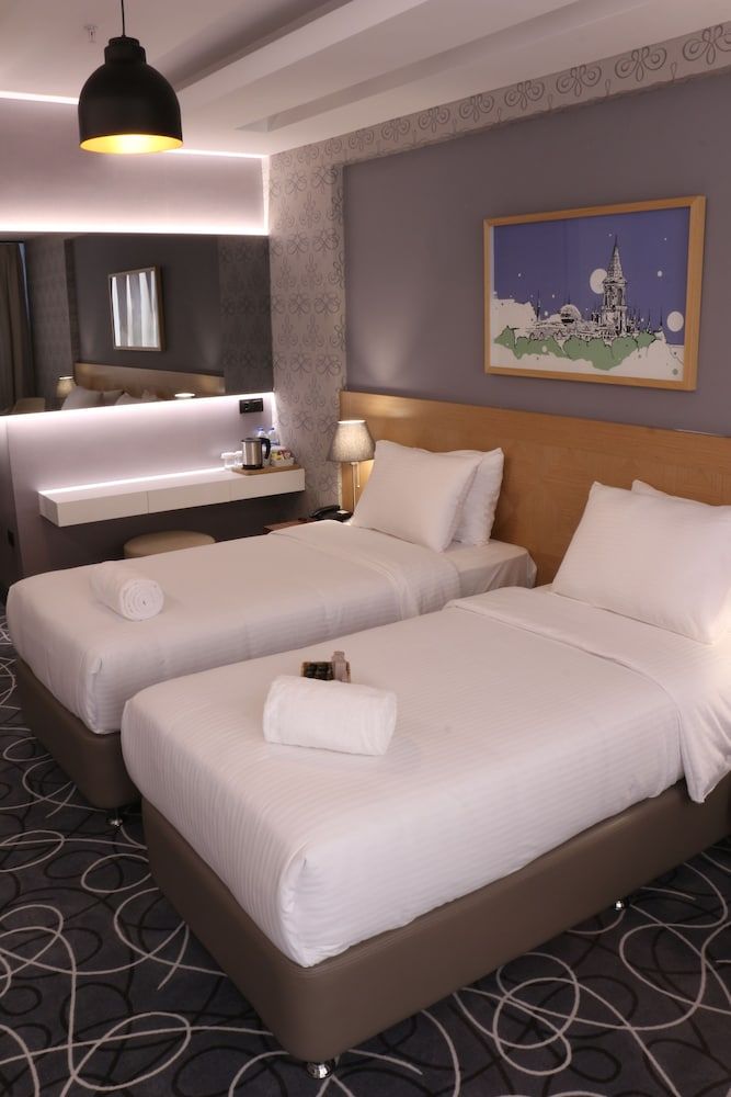 undefined Four-G Hotel 2