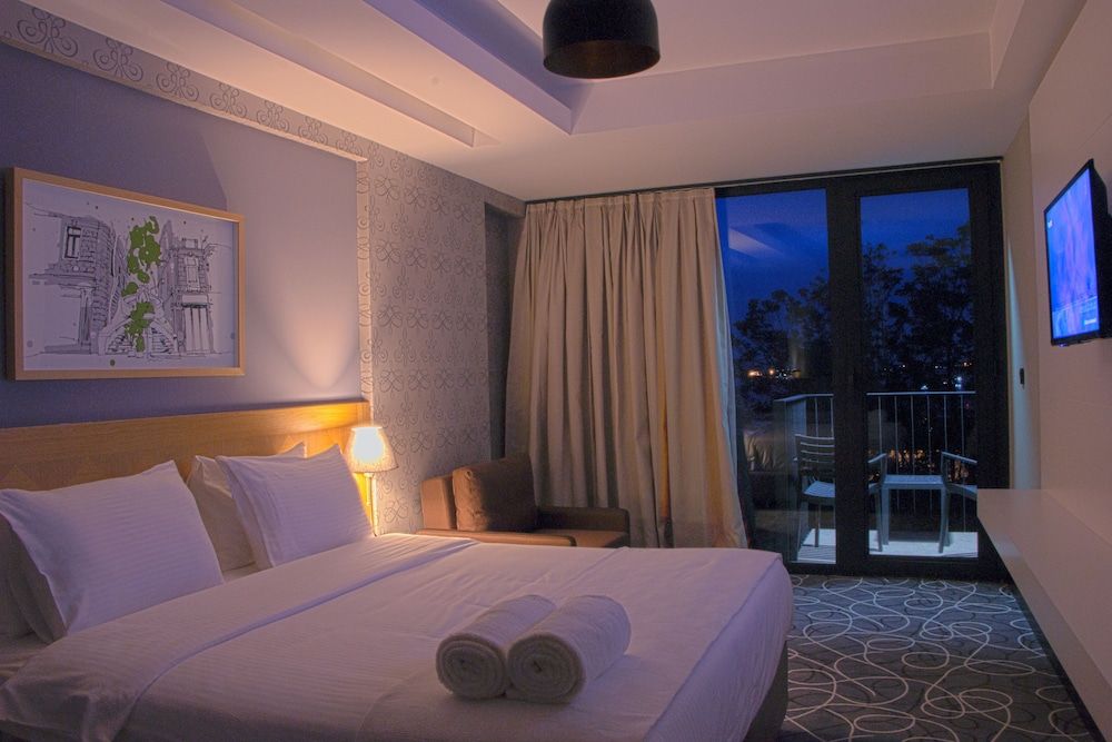 Four-G Hotel Deluxe Room, Sea View