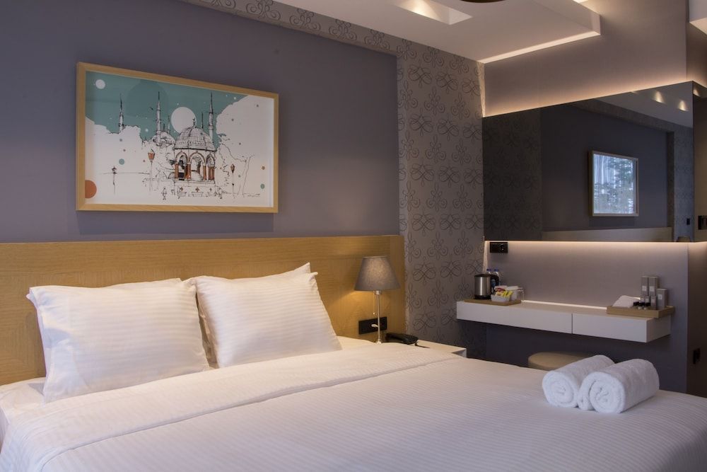 Four-G Hotel Deluxe Room, Sea View 3