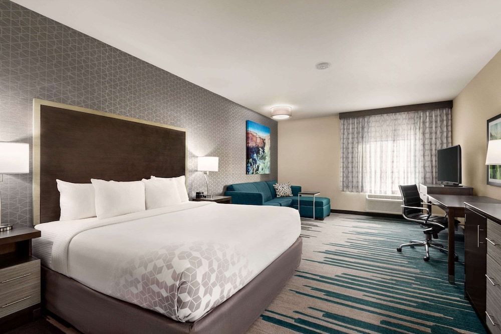 Executive Room, 1 King Bed, Accessible, Non Smoking